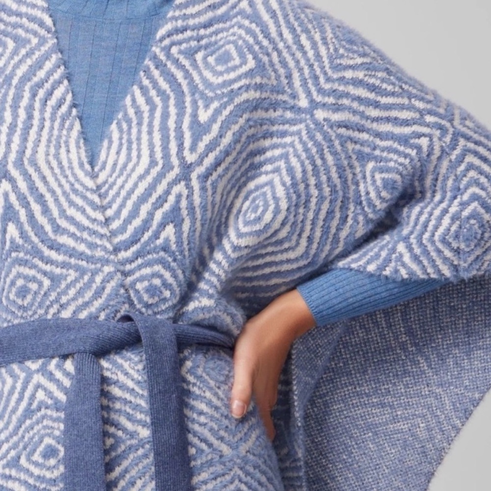 White House Black Market Jacquard Belted Ruana Wrap One Size Blue/White NWT - Picture 3 of 7